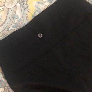 Lululemon black leggings size 8